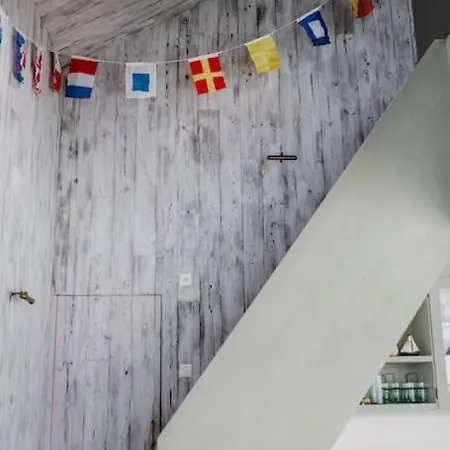 Award-winning On Thun- New