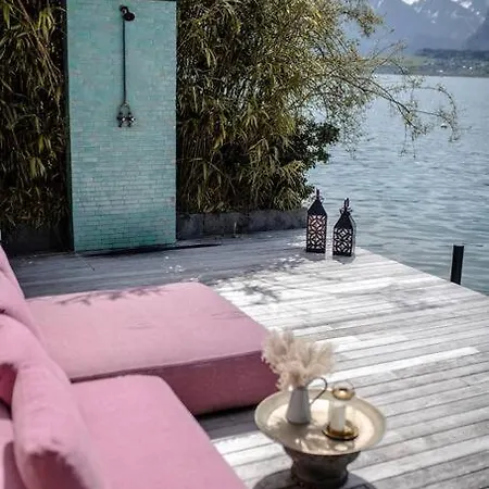 Award-winning On Thun- New * Thun