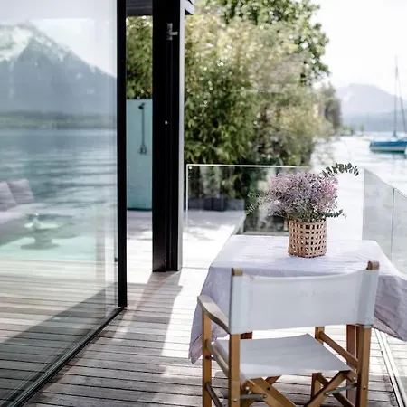 Award-winning On Thun- New * Thun